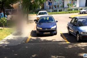 "Bezosjećajni i neodgovorni ljudi zauzimaju parking mjesta za OSI,...