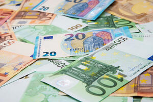 Deficit budžeta oko 336 miliona eura