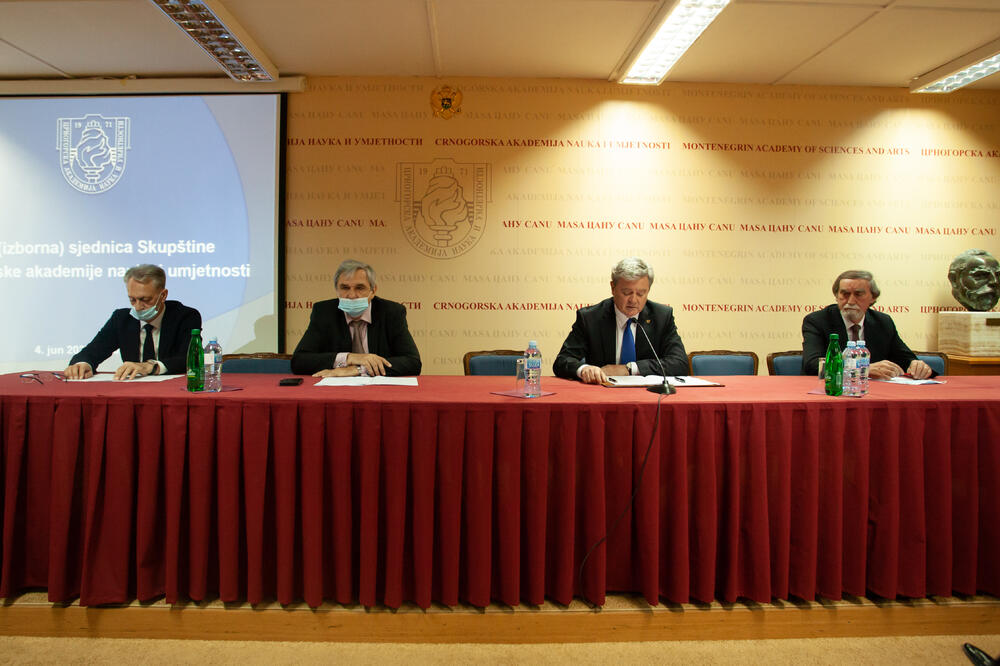 Novo rukovodstvo CANU: Radonjić, Stanković, Vukčević i Borozan (s lijeva), Foto: CANU