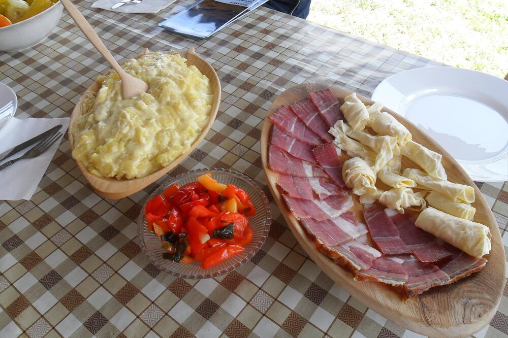 Ilustracija, Foto: Dragana Šćepanović