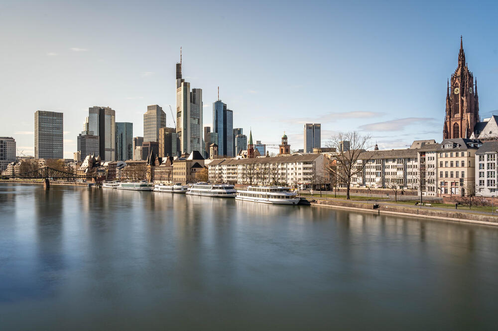 Ilustracija: Frankfurt, Foto: Shutterstock.com