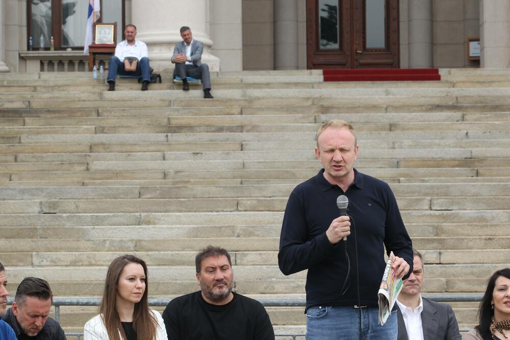 Đilas, Foto: Betaphoto