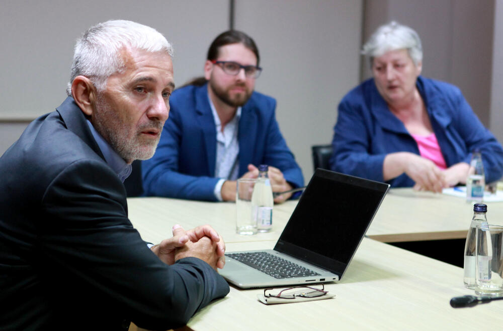 <p>Predsjednik Građanskog pokreta URA, Dritan Abazović, bio je jedini opozicioni lider na sastanku</p>