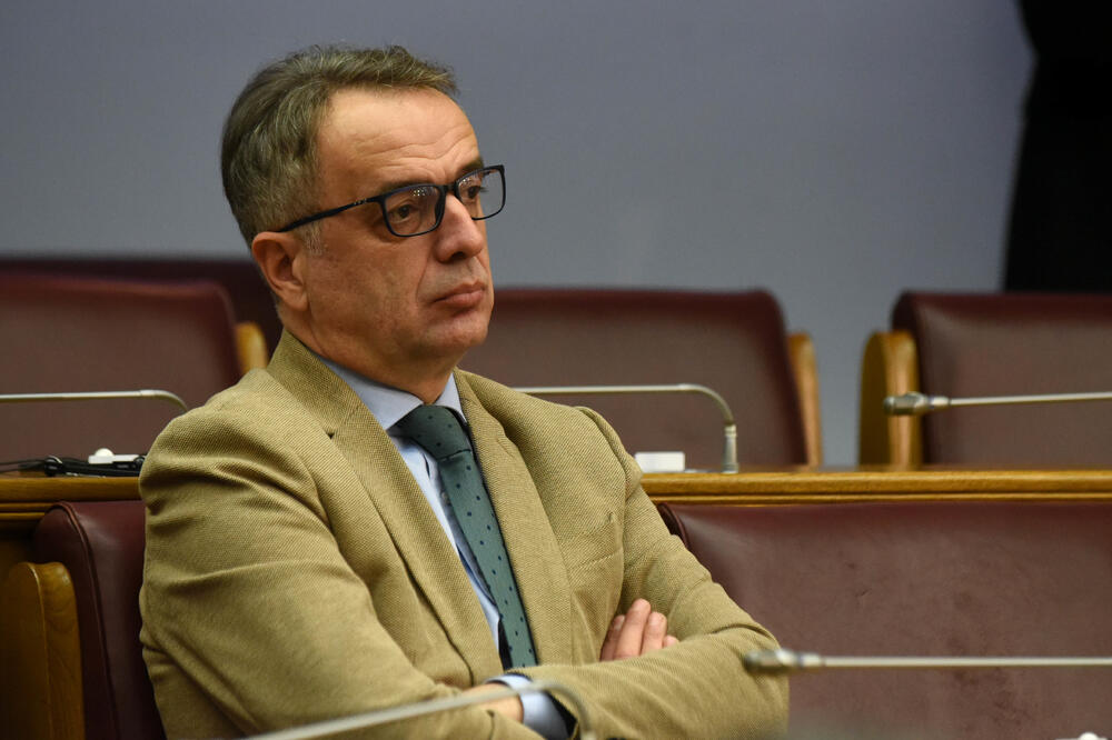 On je na tu funkciju izabran na predlog ministarke odbrane Olivere Injac., Foto: Boris Pejović