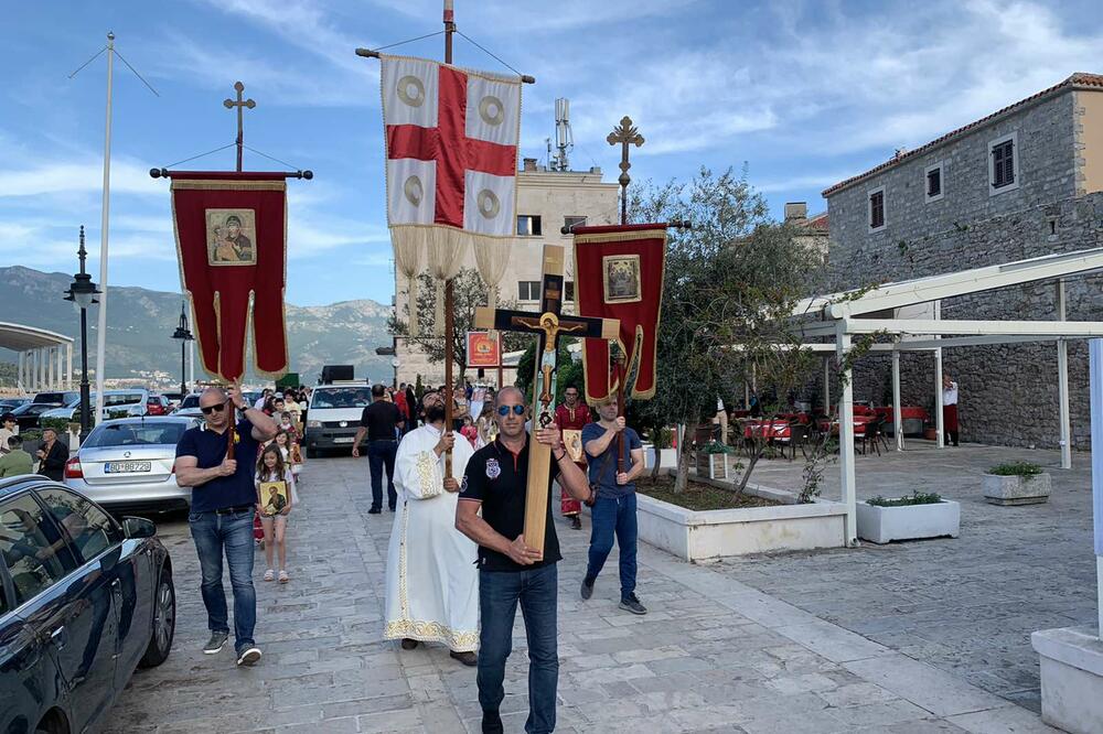 Litija u Budvi, Foto: Vuk Lajović