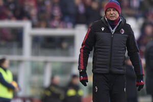 Siniša Mihajlović produžava ugovor sa Bolonjom