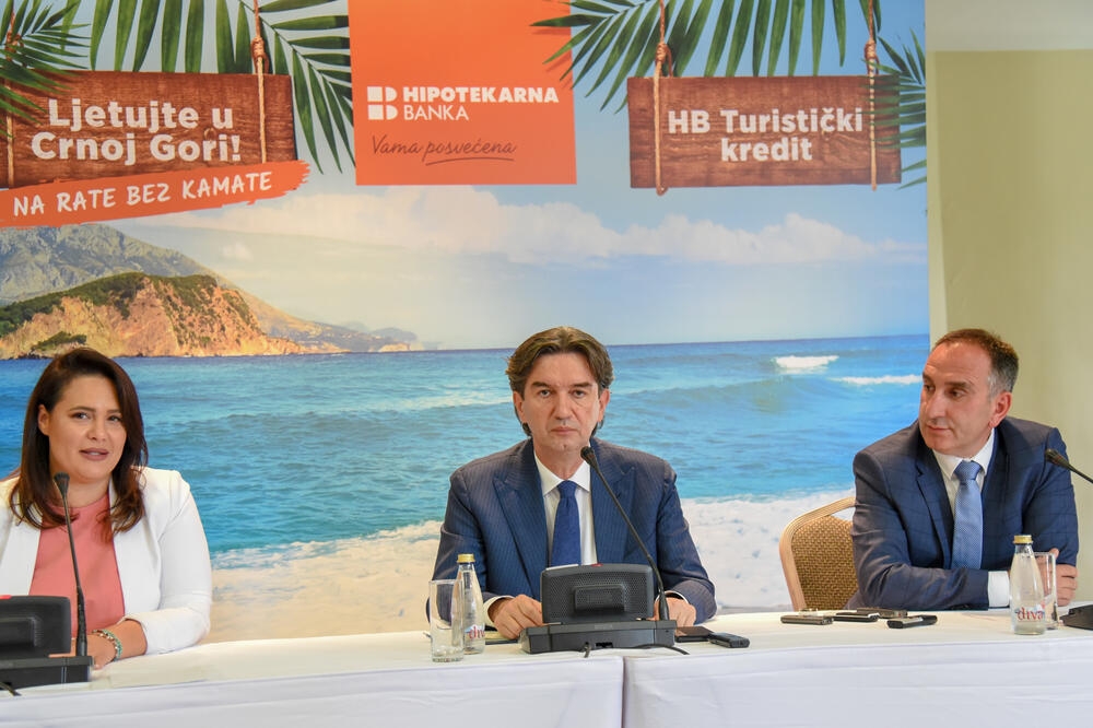 Sa presa, Foto: Savo Prelević