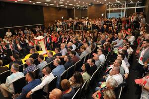 Demokrate: DPS ne prestaje da cmizdri, huligani, nećemo vam...