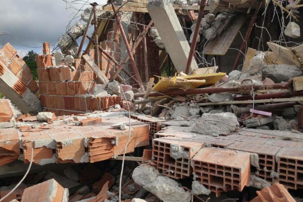 Srušeni manastirski konak, Foto: MCP