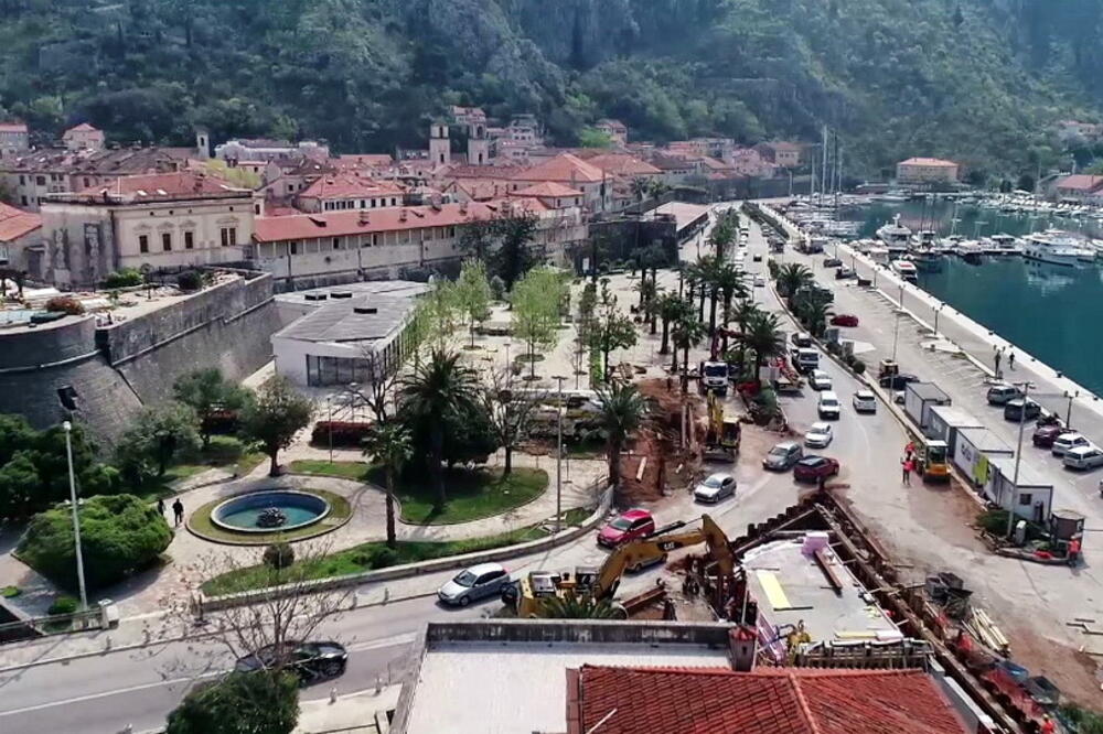 Gradnja pothodnika u kontakt zoni Starog grada u Kotoru, Foto: Siniša Luković