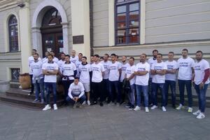 Bivši fudbaleri Borca i Jagodine prekinuli štrajk glađu