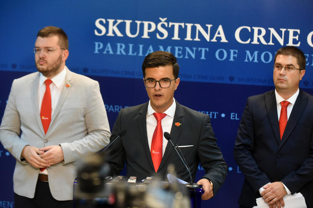 Šaranović govori na jednoj od pres konferencija Demokrata, Foto: Boris Pejović