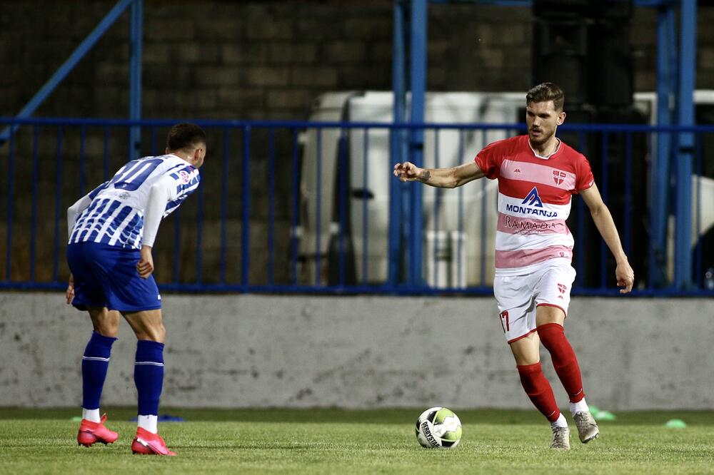 Zoran Petrović na meču protiv Budućnosti, Foto: FK Iskra