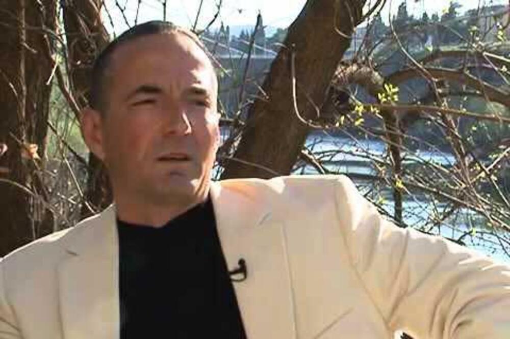 Radončić nosi pištolj: Đukić, Foto: Dogodeksi.com