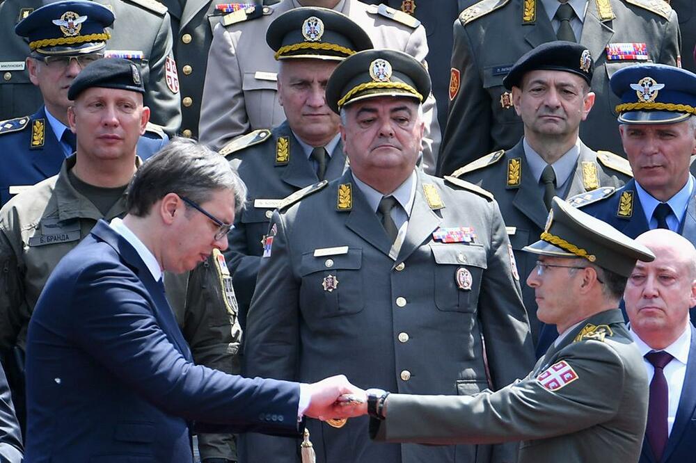 Vučić na svečanosti uručenja vojnih zastava povodom formiranja 72. brigade za specijalne operacije i 63. padobranske brigade u Spomen-kompleksu Drugi srpski ustanak u Takovu, Foto: BETAPHOTO