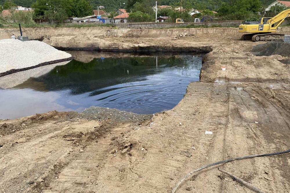 Bivši radnici sumnjiče izvođača da dio zemljišta ne čisti po ekološkim standardima, Foto: Privatna arhiva