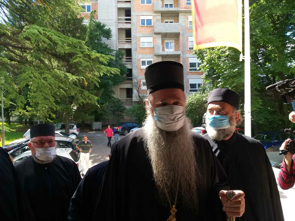 <p>Ročište je odloženo jer se jedan od okrivljenih, Slobodan Jokić, nije pojavio u sudnici</p>