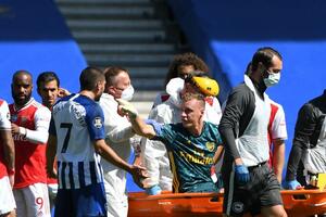 Teška povreda golmana Arsenala, Lenou stradalo koljeno