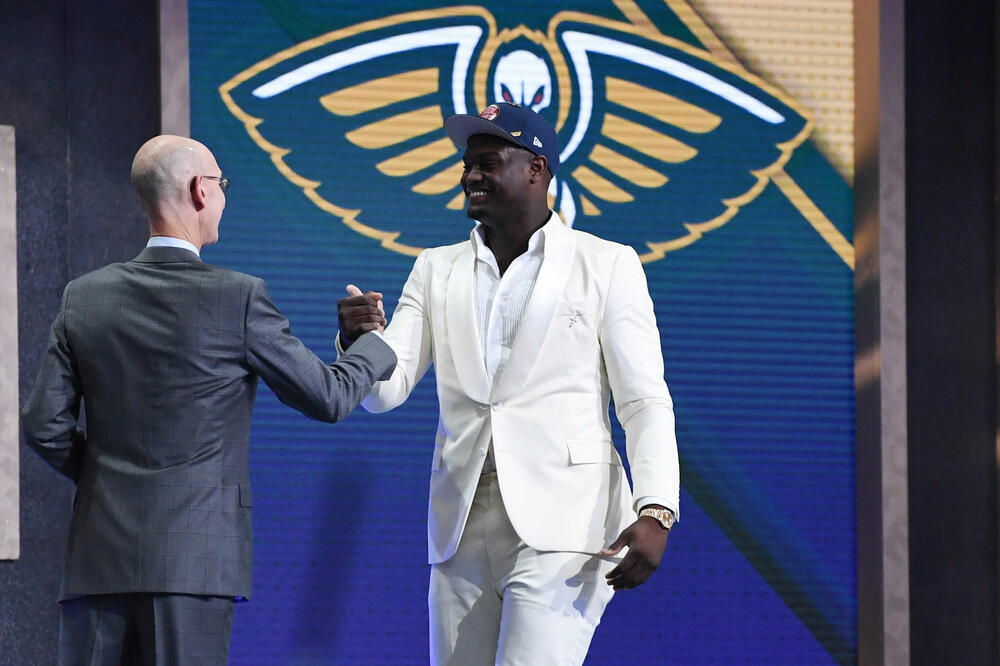 Zajon Vilijamson na prošlogodišnjem draftu, Foto: NBA.com