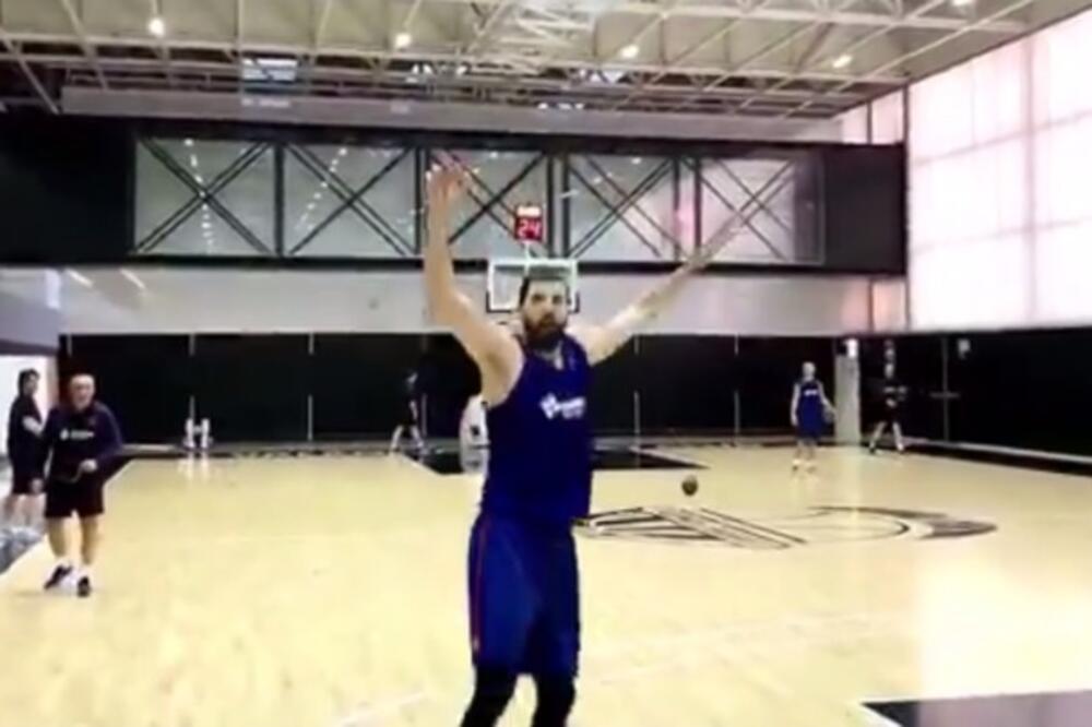 Mirotić nakon pogotka, Foto: Printscreen