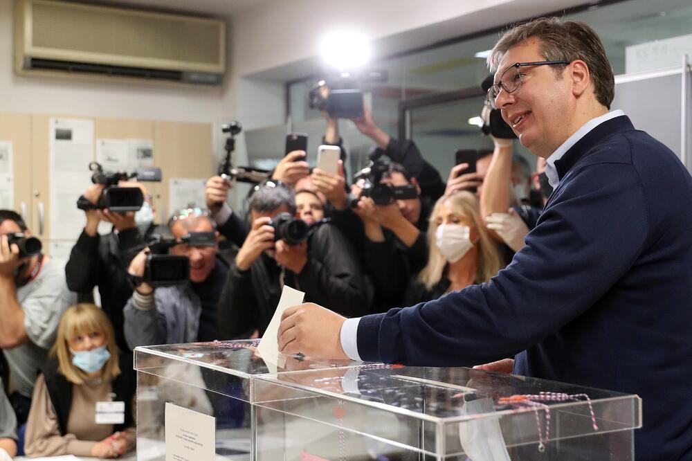 Vučić kazao da će vlada biti formirana u zakonskom roku, Foto: Beta/AP