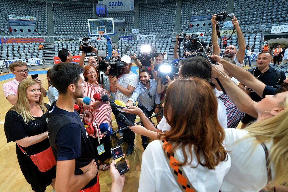 Đoković, Ćorić i ostali u druženju sa novinarima u Zadru prije košarkaškog meča sa KK Zadar, Foto: Beta/AP