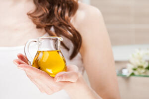 Precizna uputstva: Maslinovo ulje za njegu kose, lica...