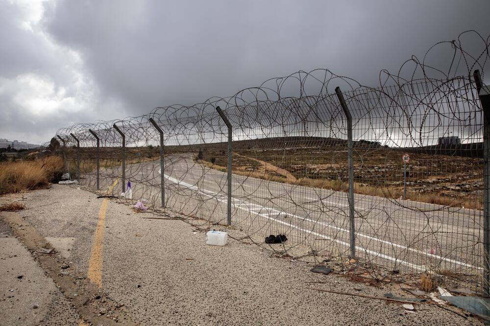 Postavljena žica na granici između Palestine i Izraela, Foto: Beta/AP