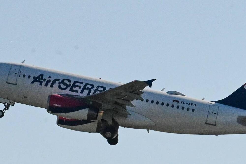 Jedan od aviona Air serbia, Foto: AP