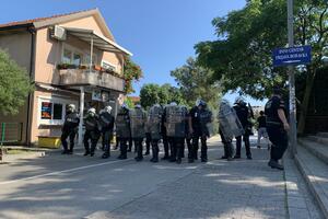 Demokrate: Marković stvarni šef ANB-a, samo formalno premijer