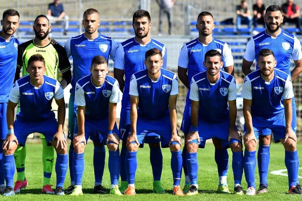 Dečić lako izašao na kraj sa Ibrom, Foto: Privatna arhiva