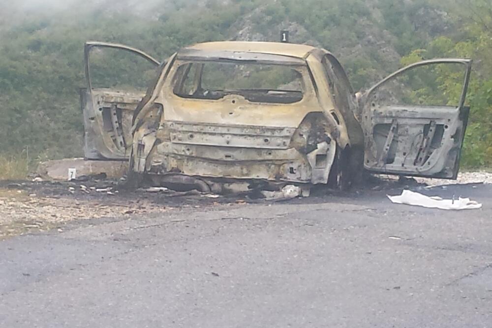 Zapaljeno vozilo nakon ubistva, Foto: Jelena Jovanović