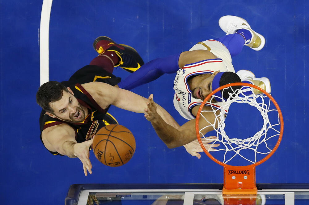 Mnogo dilema pred nastavak sezone, Foto: AP