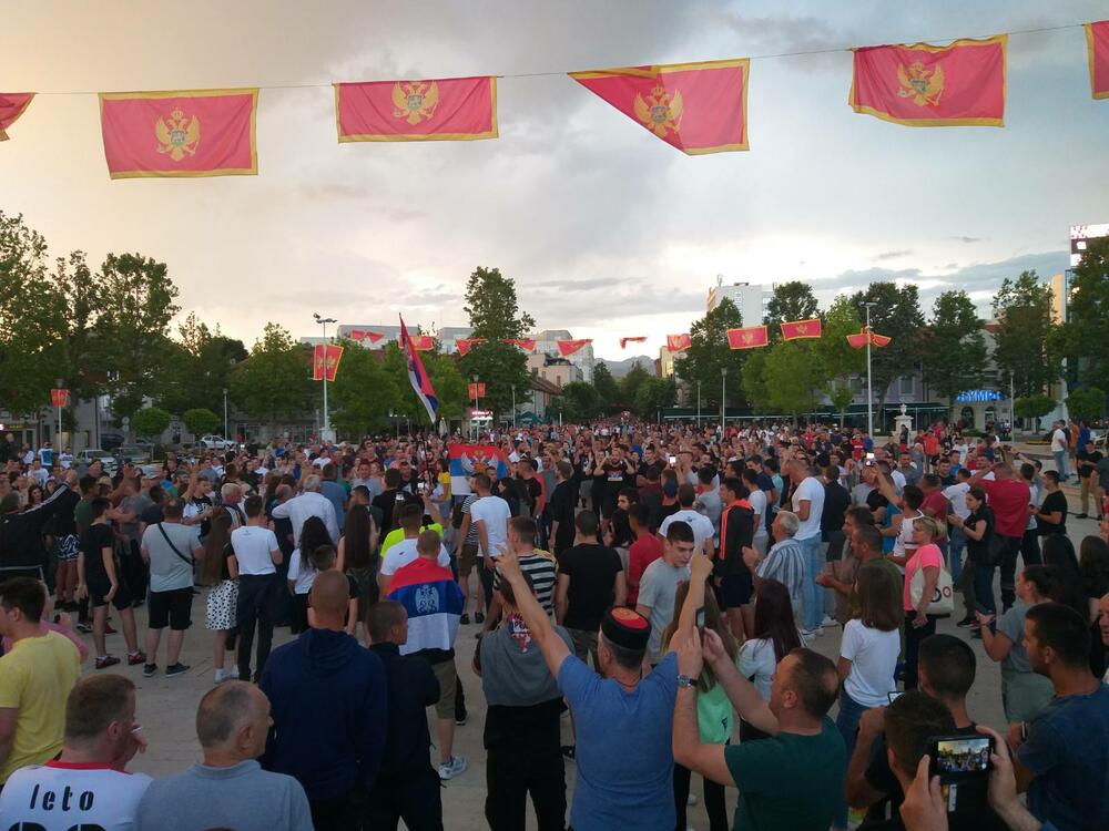 <p>"Ono što nas je sabralo jeste donošenje tzv. Zakona o slobodi vjeroispovijesti; zakona čije usvajanje očigledno ima za cilj da razbaštini našu Mitropoliju i naše eparhije", kazao je doc dr. Dušan Krcunović</p>