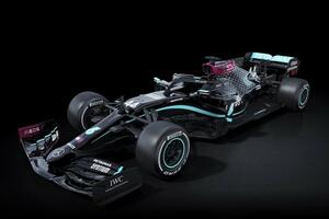 Crni Mercedes za Hamiltona i Botasa