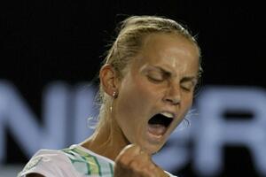 Jelena Dokić: Malo je nedostajalo da se ubijem zbog oca