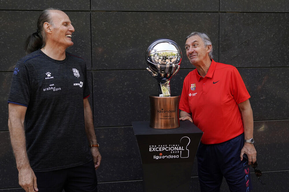 Ko će ponijeti pehar kući: Duško Ivanović ili Svetislav Pešić, Foto: ACB