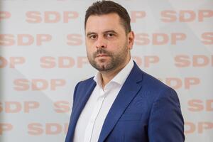 SDP: Zbog višegodišnjeg simuliranja reformi vlast potrošila i...