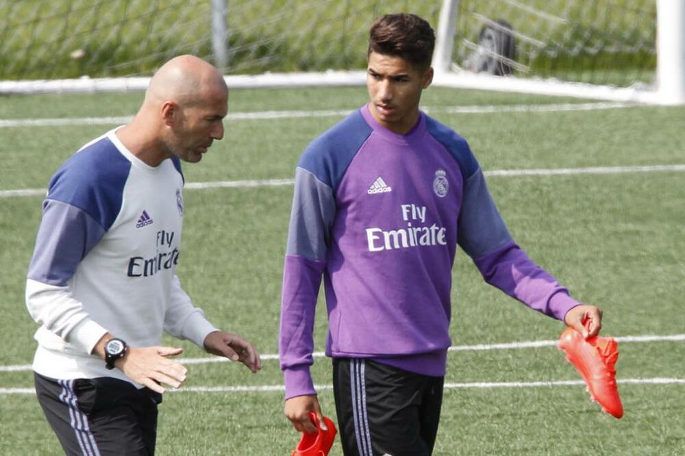 Trener Reala Zinedin Zidan i Hakimi, Foto: As.com