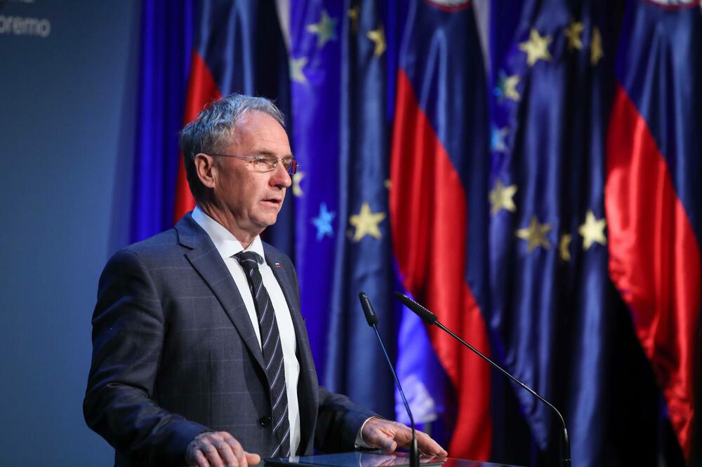 Hojs smatra da se radi o "politički motivisanoj" istrazi, Foto: Betaphoto