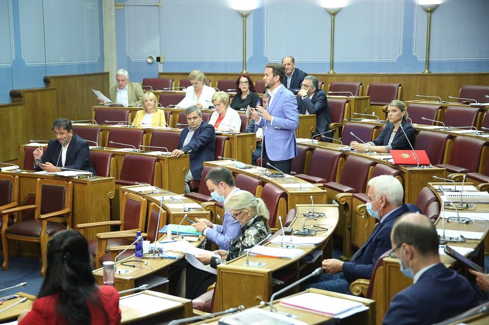 Sa jučerašnje sjednice, Foto: Skupstina.me/igor Šljivančanin