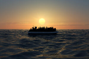 Najmanje 55 migranata poginulo u potonuću čamca kod Libije