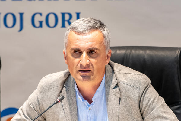 Janjušević o Izvještaju EK: Crna Gora sporo napreduje, iako...