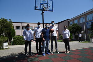 "Plavi" poklonili koš Institutu za dječije bolesti