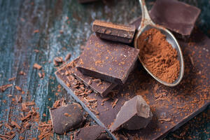 Kad čokolada 'pobijeli': Smije li da se jede ili mora da se baci?