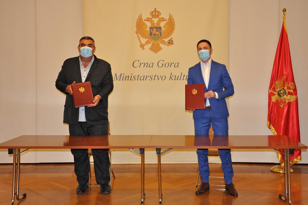 Kalezić i Bogdanović na potpisivanju sporazuma, Foto: Ministarstvo kulture