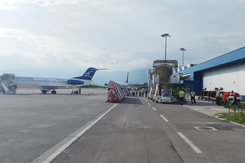 Tivatski aerodrom, Foto: Siniša Luković