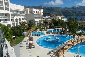 Za sjednicu, koktel i večeru 30.000 eura: Opština Budva planira...