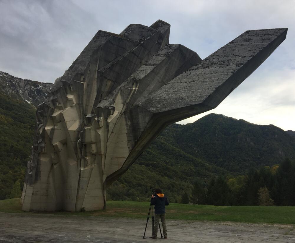 Spomenik palim borcima Bitke na Sutjesci - Tjentište
