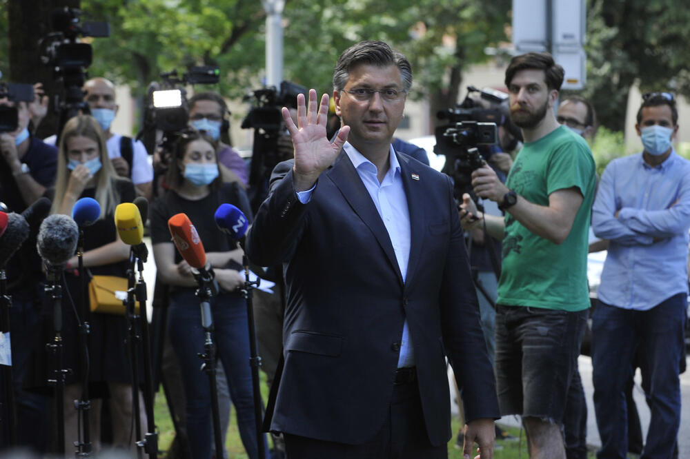 Andrej Plenković, nakon glasanja u Zagrebu, Foto: Beta/AP